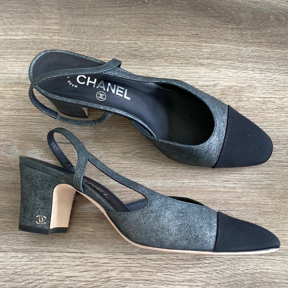 Chanel Grey Metallic Black Slingbacks Size 38.5 - Picture 1 of 8
